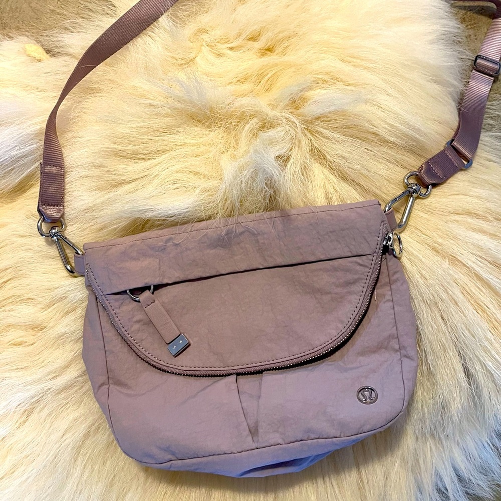 Lululemon crossbody purse